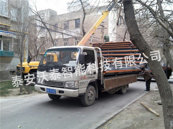 1-21042Z1303UH.jpg